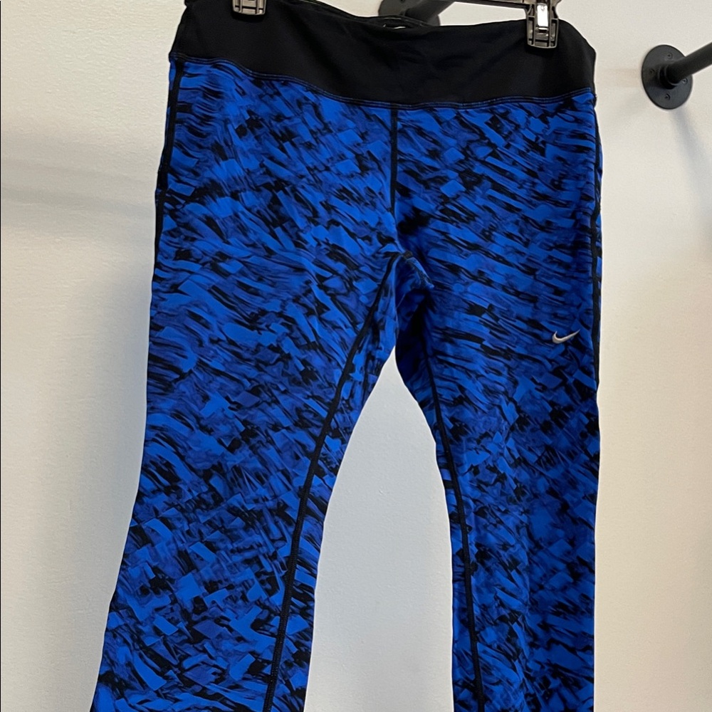 Nike Blue and Black Patterned Leggings